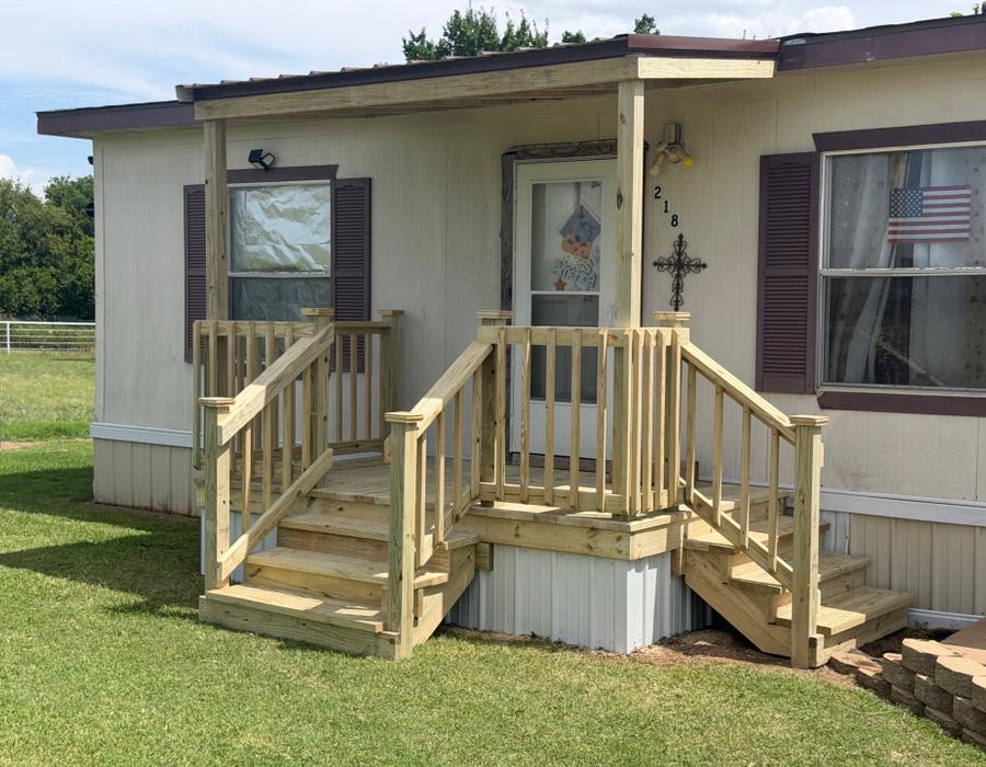 Covered front porch and steps on a manufactured home